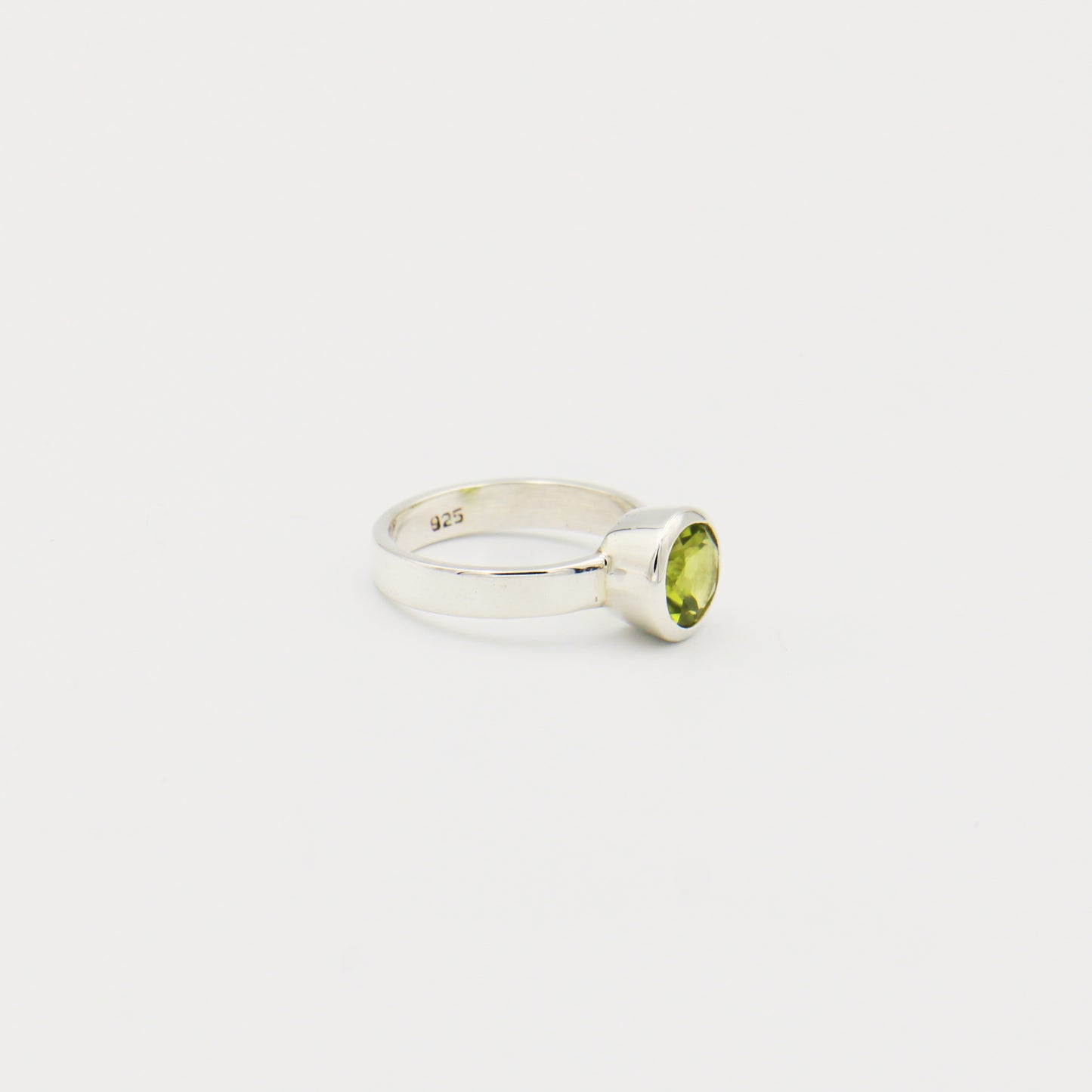 Peridot Round Sterling Ring Size 6