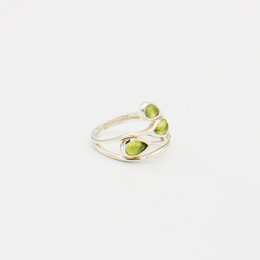 Peridot 4 Teardrop Sterling Ring Size 6