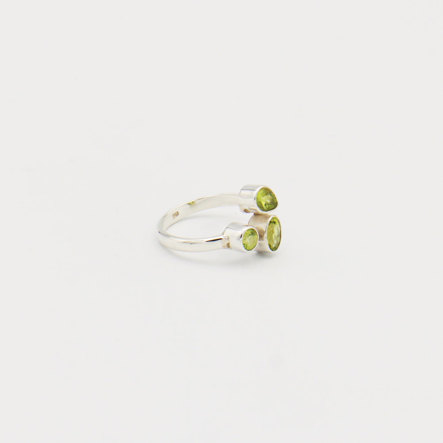 Peridot 3 Stone Sterling Ring Size 7