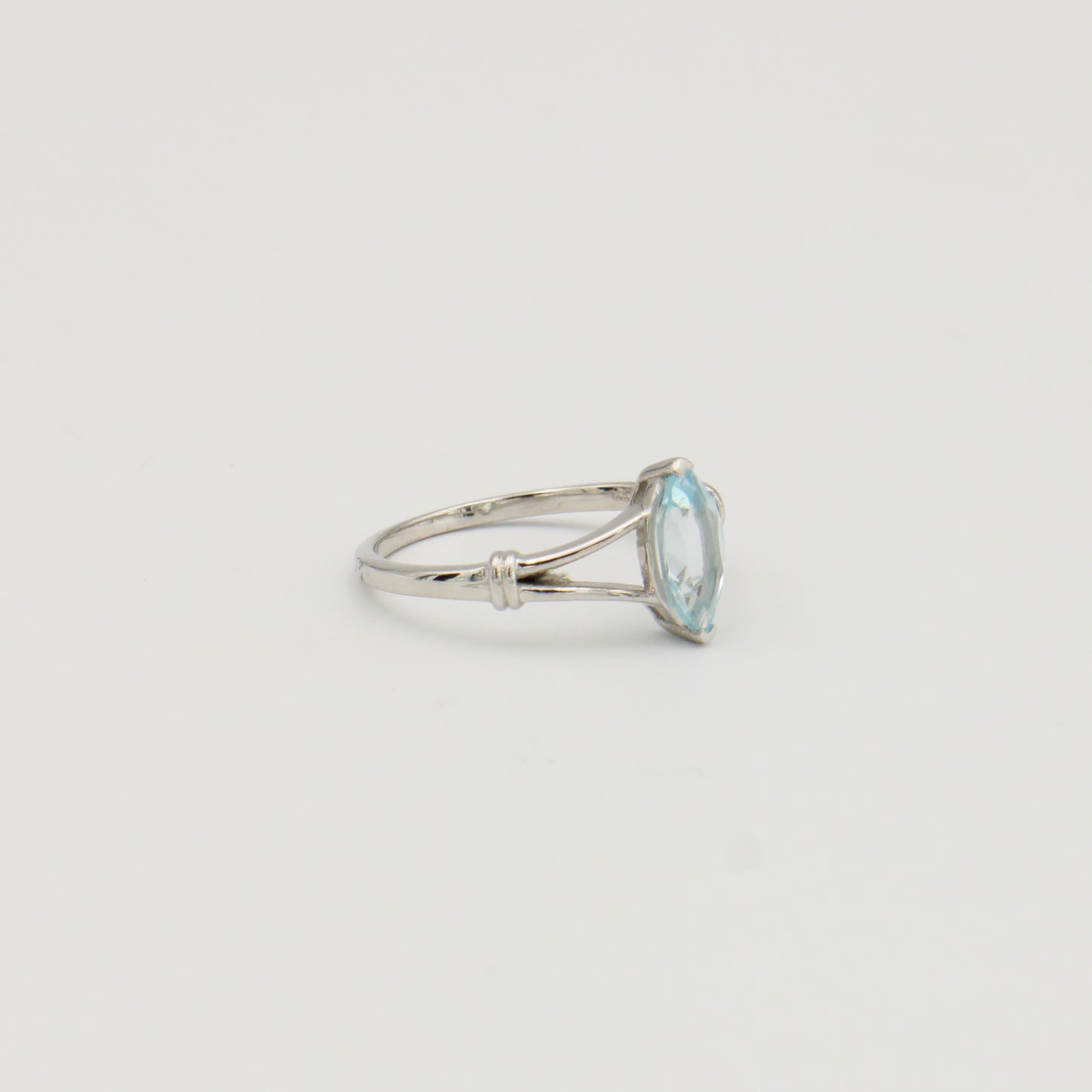 Blue Topaz Split Band Marquis Sterling Ring 9