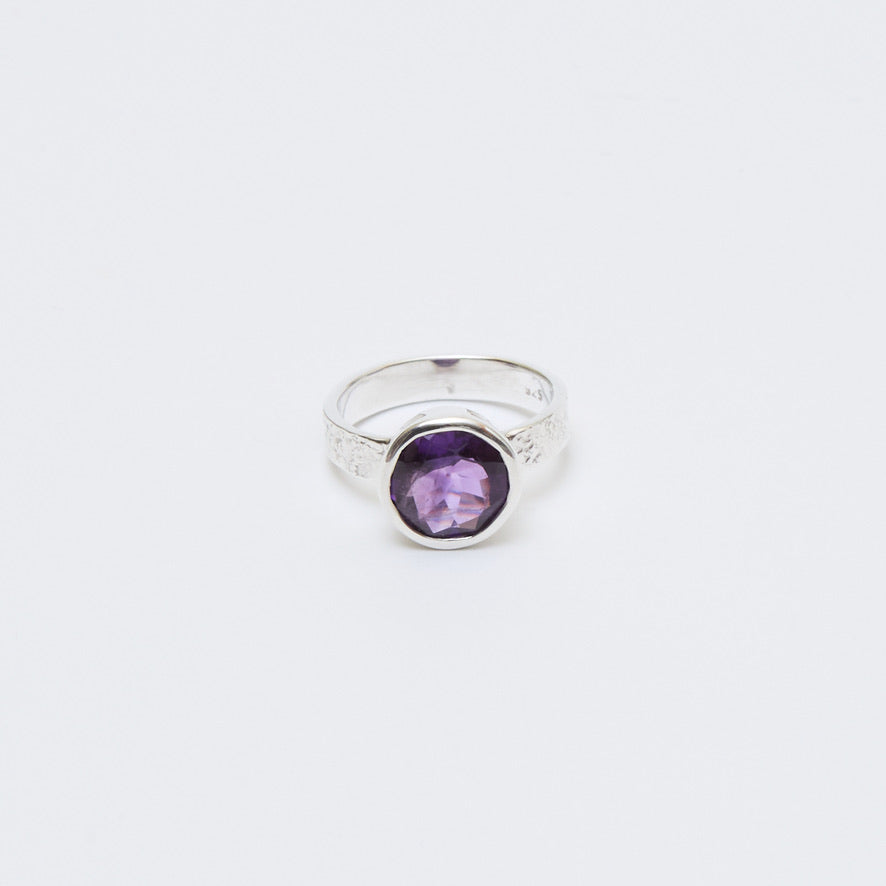 Amethyst Round Sterling Textured Ring Sz 7.5