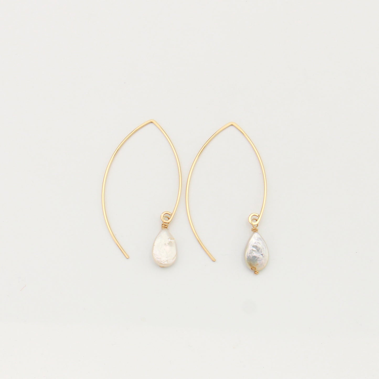 Baroque Pearl Large Curved GF Threader