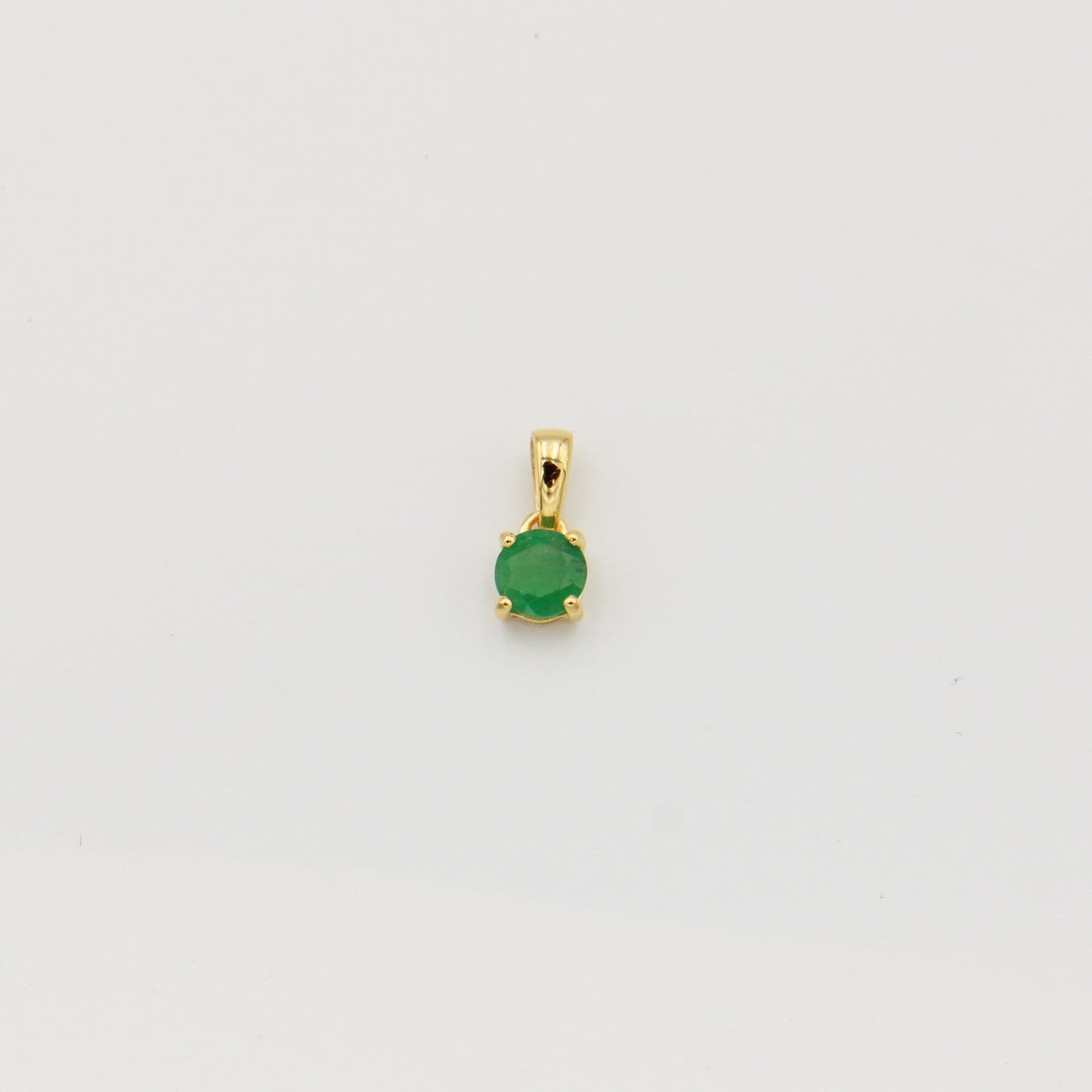 Tiny Round Emerald Sterling GP Pendant : 210000021536