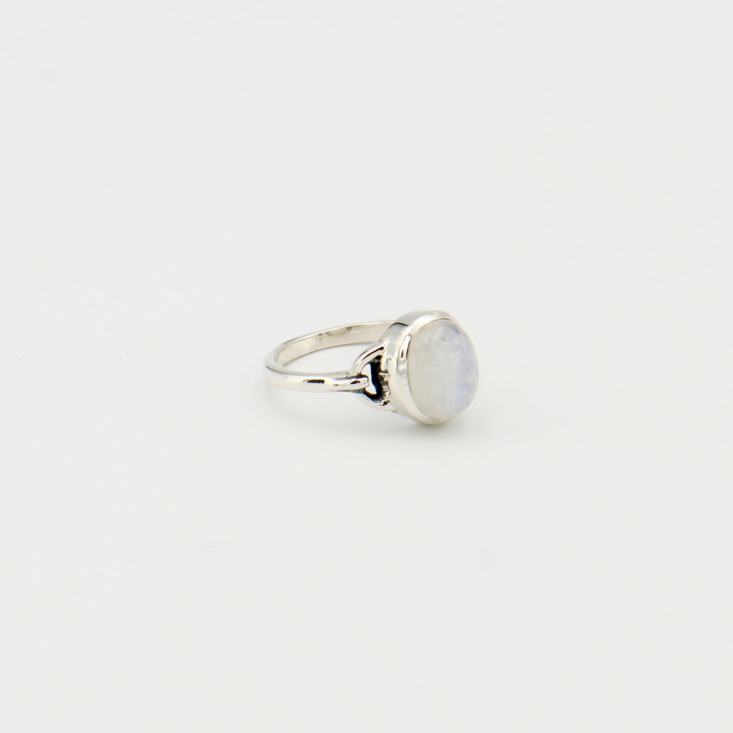 Moonstone Oval Sterling Ring Sz 7 : 210000022277