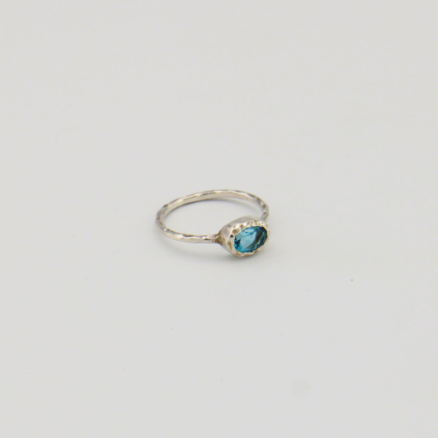 Blue Topaz Oval Hammered Sterling Ring Sz 6
