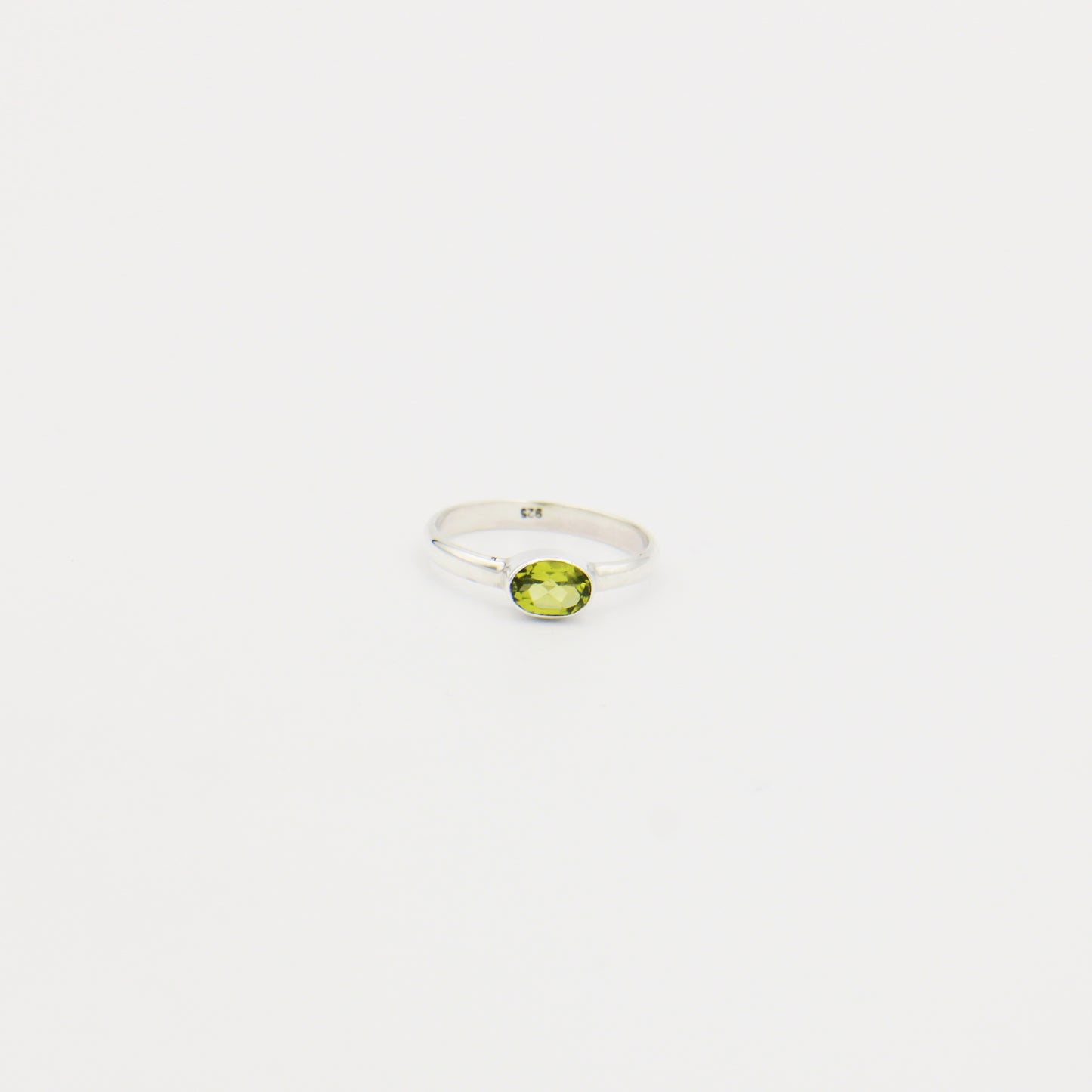 Peridot Side Oval Sterling Ring Size 8