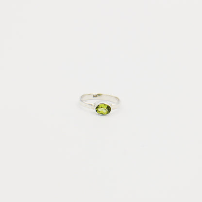 Peridot Side Oval Sterling Ring Size 7