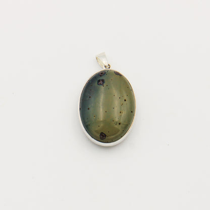 Petoskey & Frankfort Green Reversible Oval Pendant