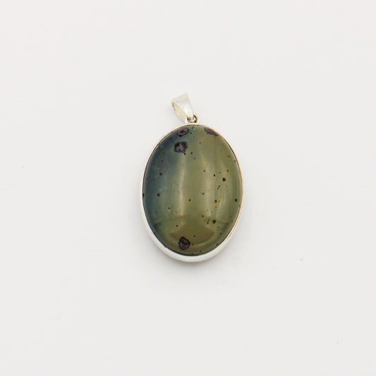 Petoskey & Frankfort Green Reversible Oval Pendant