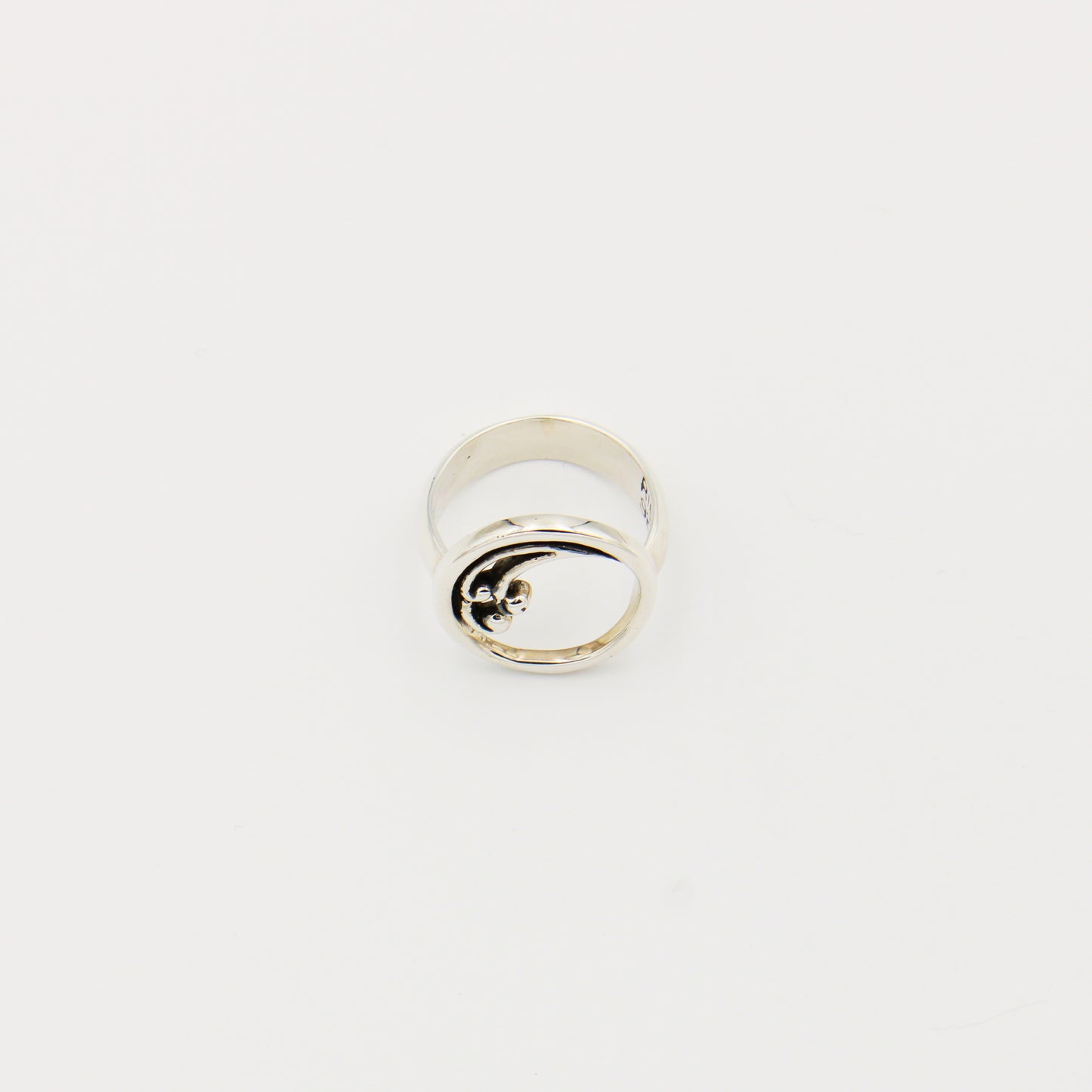 Sterling Silver Circle Wave Ring Size 7
