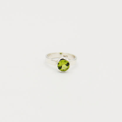 Peridot Round Sterling Ring Size 6