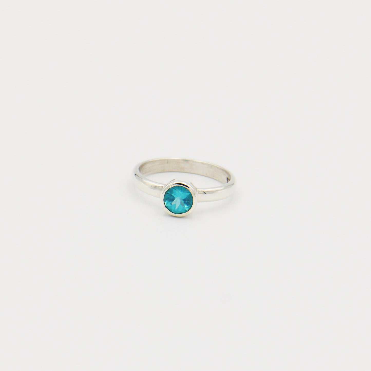 Apatite Round Sterling Ring Size 7.5