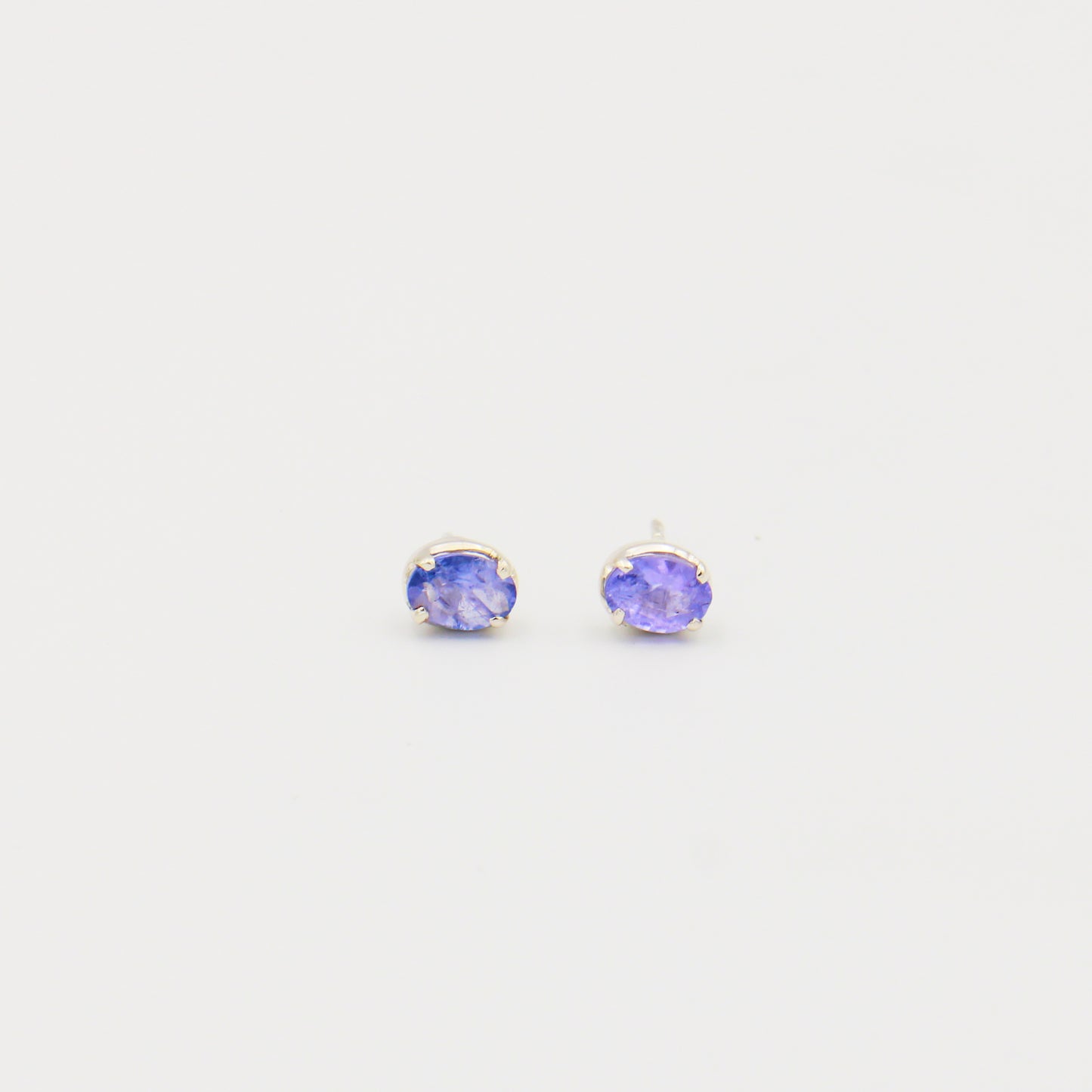 Tanzanite Faceted Oval Sterling Studs