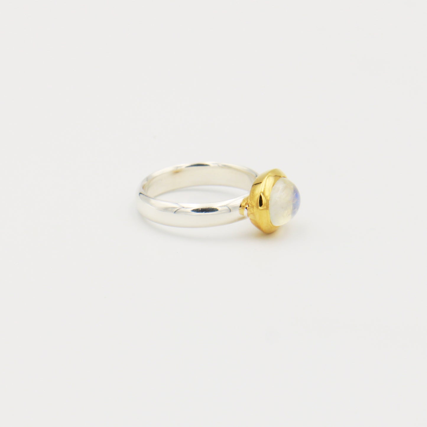 Rainbow Moonstone Oval GP Sterling Ring Size 9