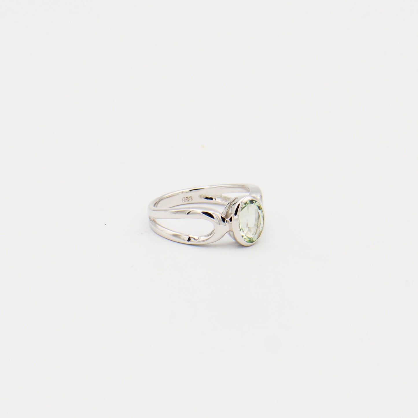 Green Amethyst Oval Split Band Ring Size 7