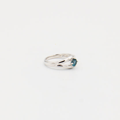 London Blue Round Prong Set Sterling Split Ring Size 7