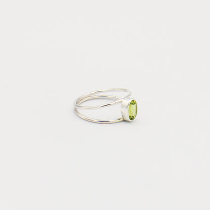 Peridot Oval Sterling Split Band Ring Size 8