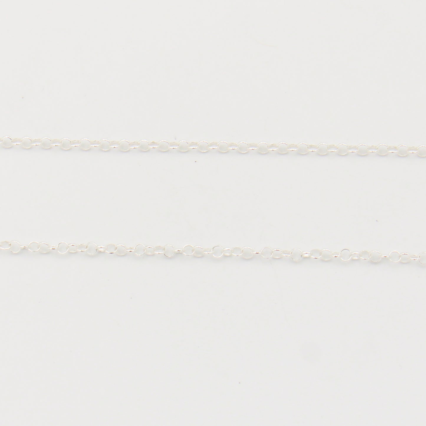 24" Narrow Wire Rolo Chain 027