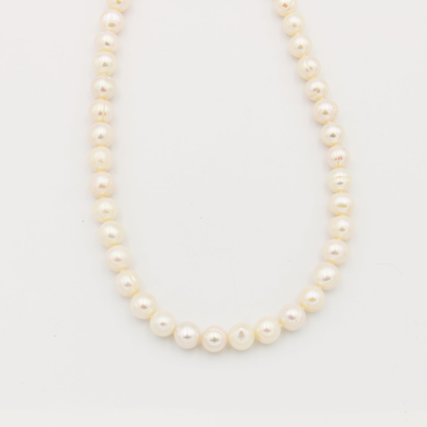 Freshwater Pearl White Strand 17"