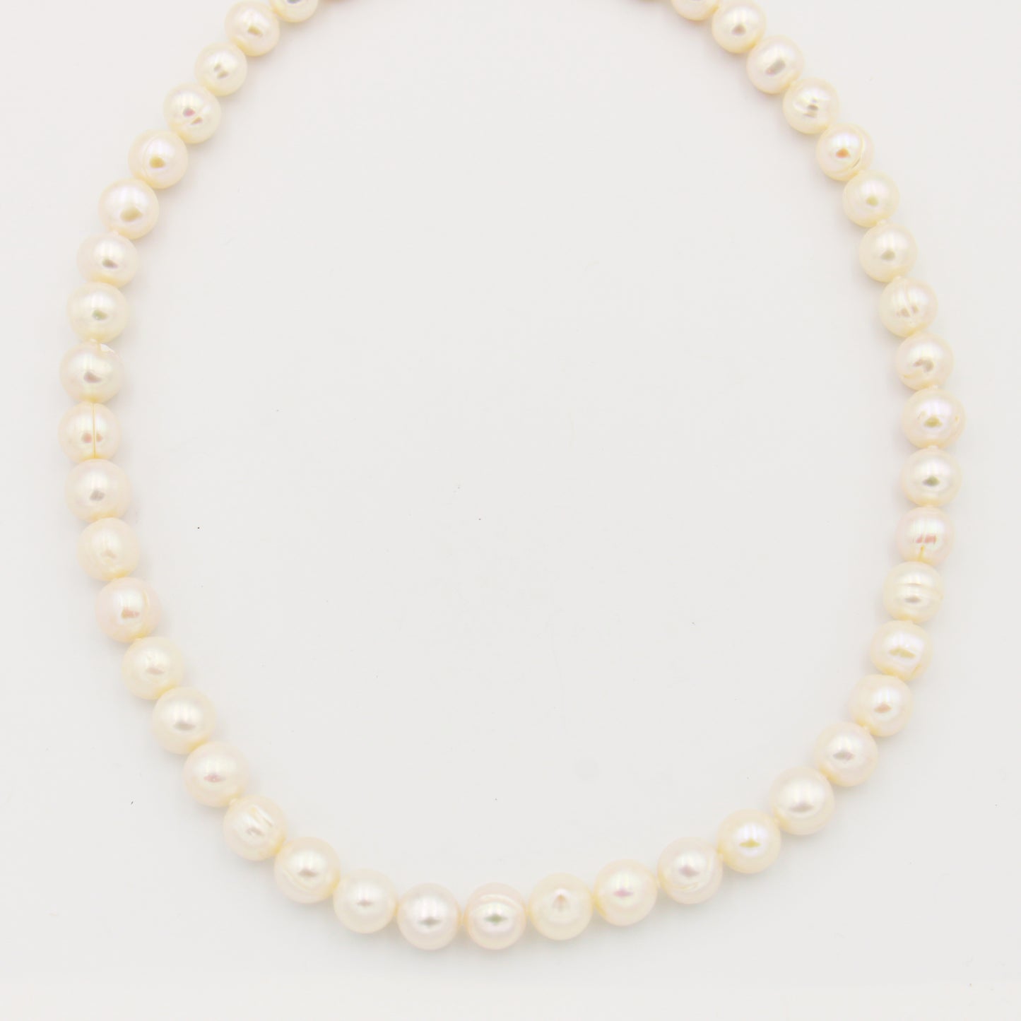 Freshwater Pearl White Strand 17"