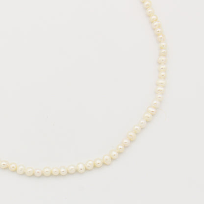 Freshwater Small Pearl White Strand 18"