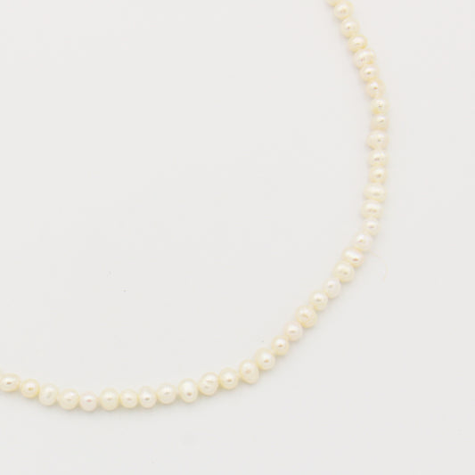 Freshwater Small Pearl White Strand 18"