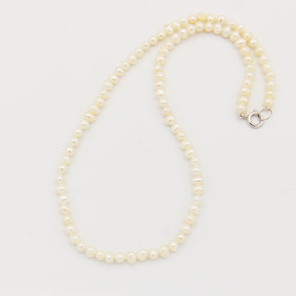 Freshwater Small Pearl White Strand 18"