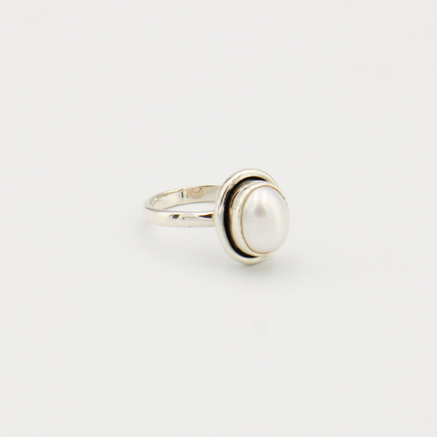 Pearl Mirror Bezel Sterling Ring Sz 10