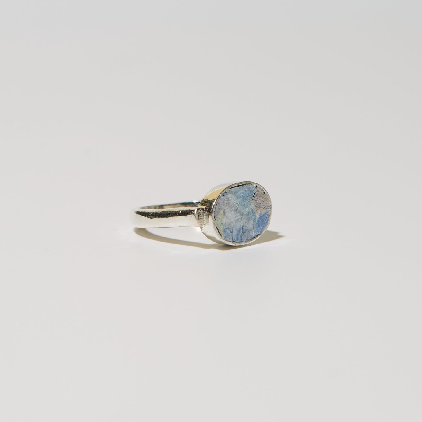 Roman Glass Horizontal Oval ring 8