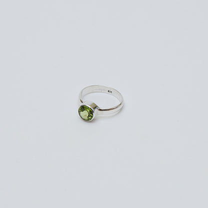 Peridot Round Sterling Ring Sz 6 : 210000019093