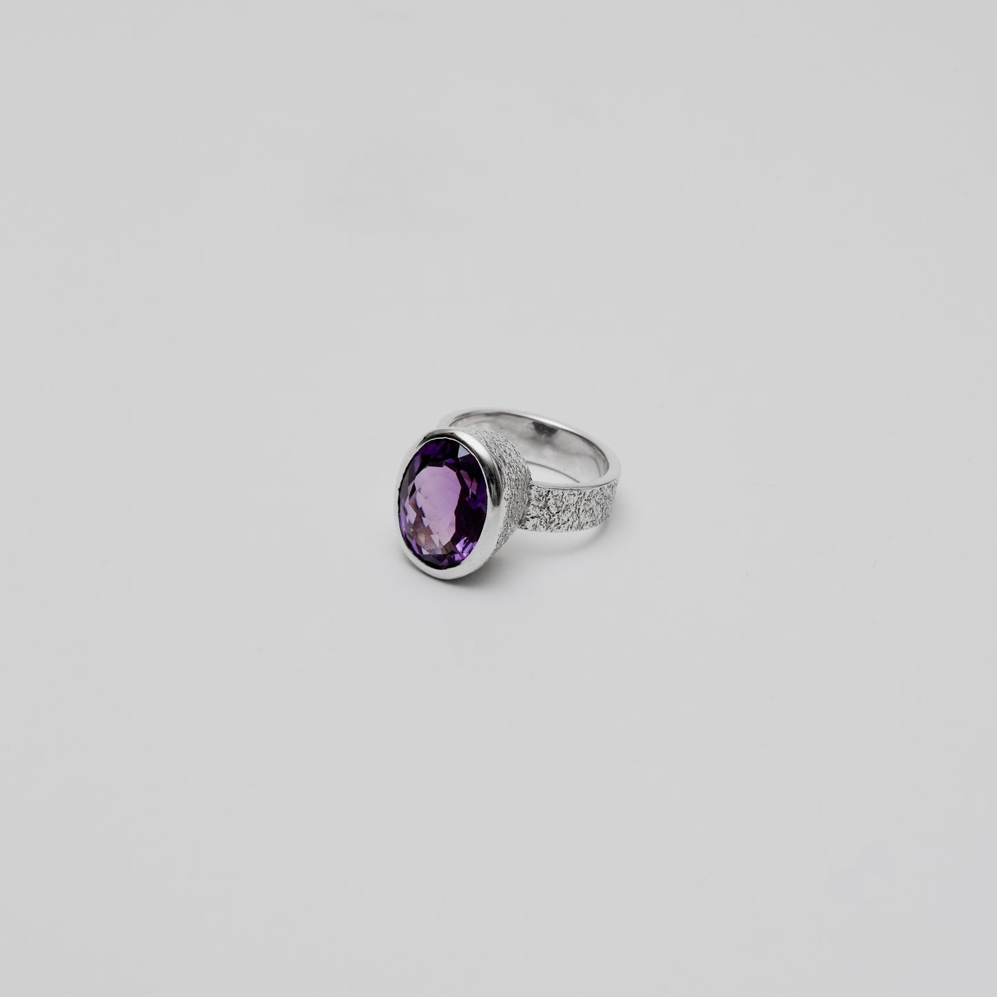 Amethyst Oval Sterling Silver Textured Ring Sz 6