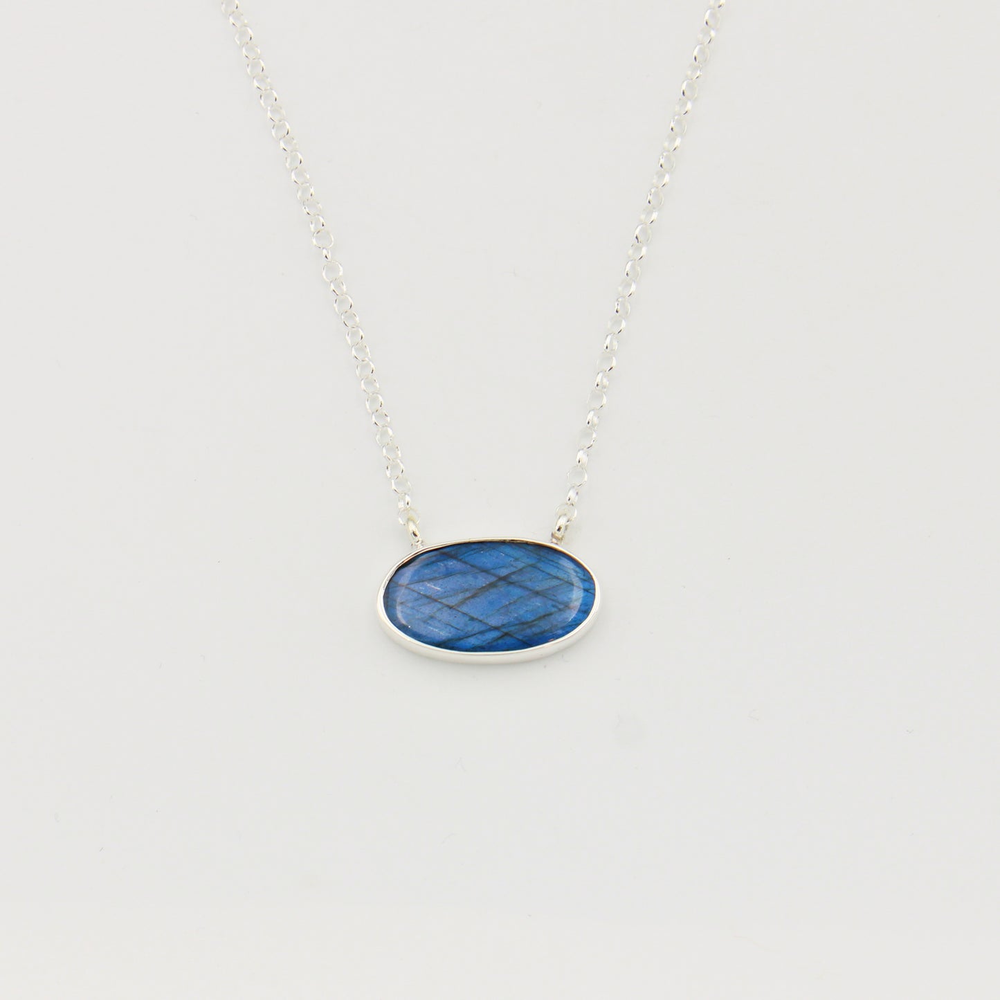 Labradorite Horizontal Oval Sterling Necklace : 210000022019