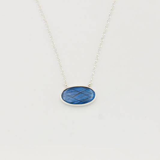 Labradorite Horizontal Oval Sterling Necklace : 210000022019