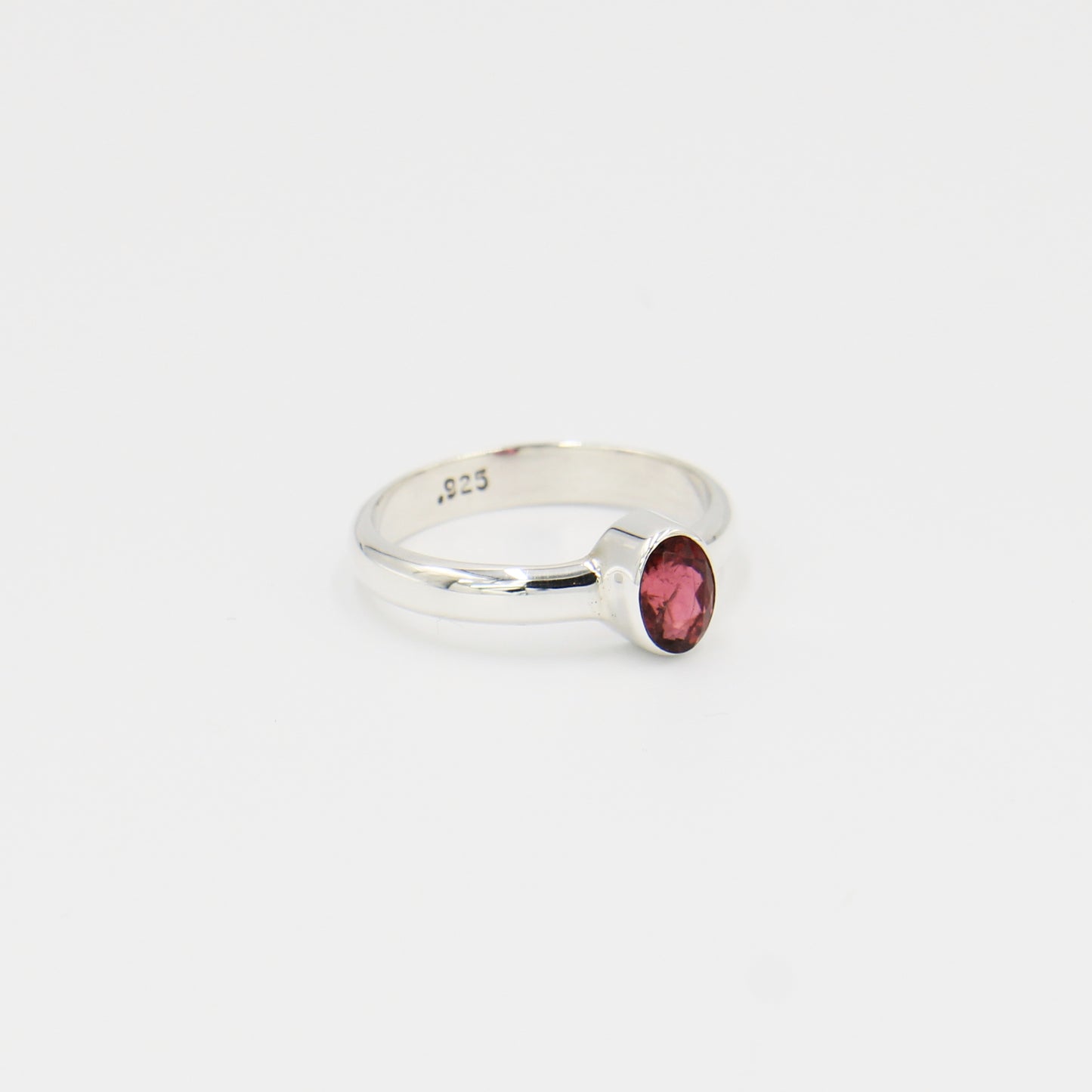 Tourmaline Sm Oval Ring 8
