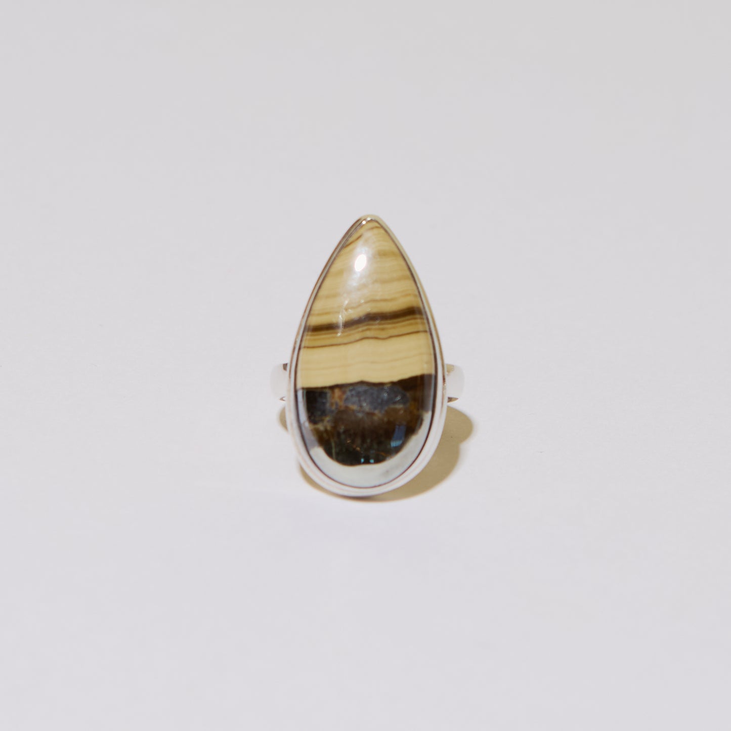 Schalenblende Large Teardrop Sterling Ring Sz 8