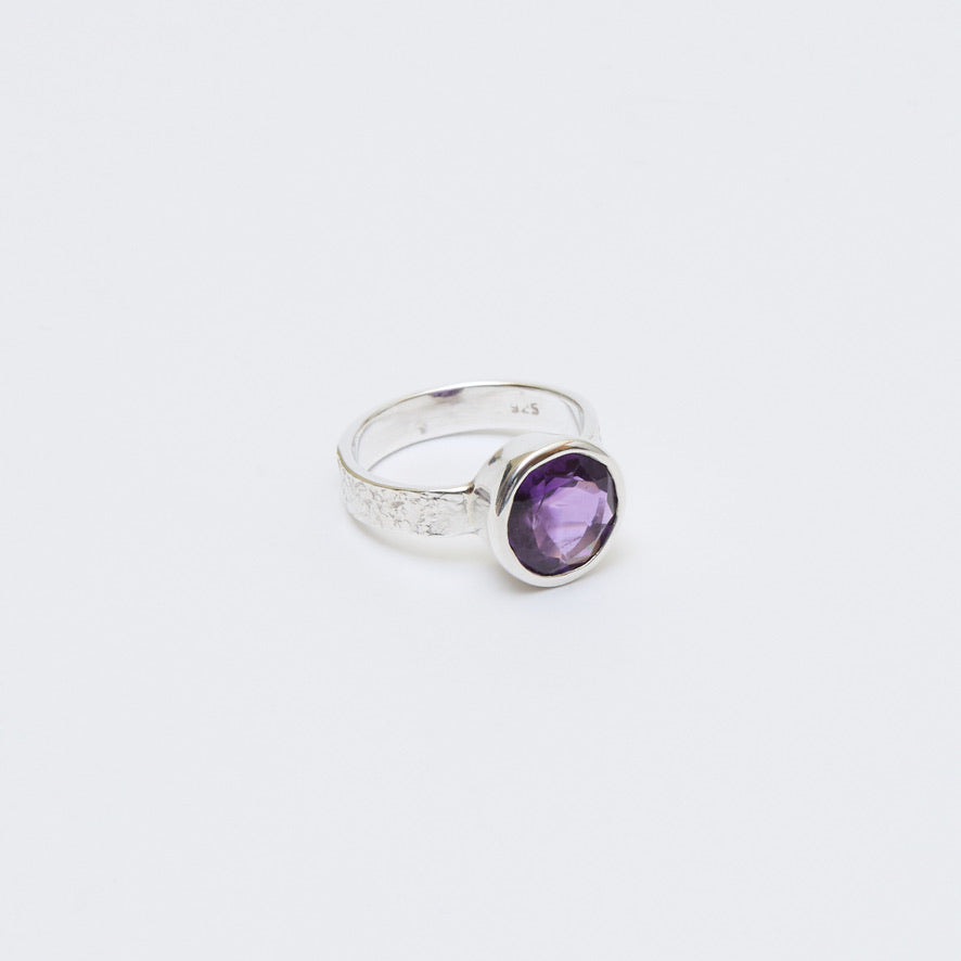 Amethyst Round Sterling Textured Ring Sz 7.5